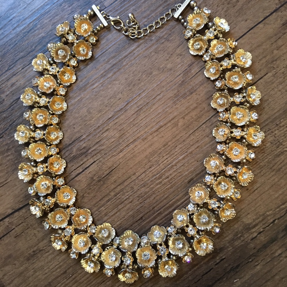Gold flower necklace with rhinestones